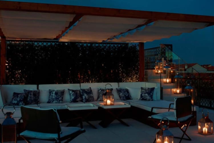 Rooftop seating